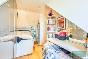 Photo 11- click for photo gallery